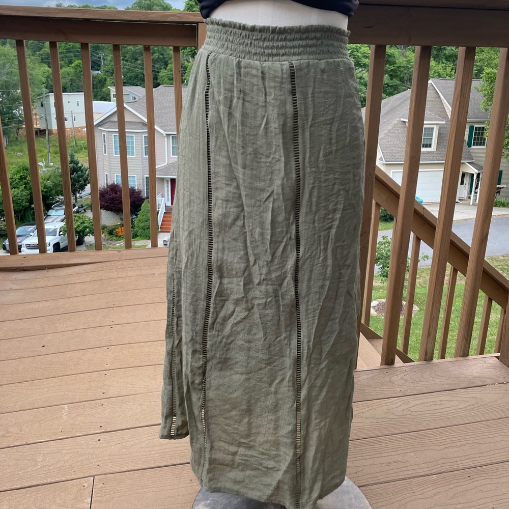 *New With Tags* New Direction Olive Linen Midi Skirt